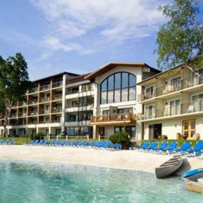 фото отеля Golden Arrow Lakeside Resort