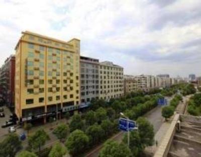 фото отеля GreenTree Alliance Chenzhou Tianlong Bus Station