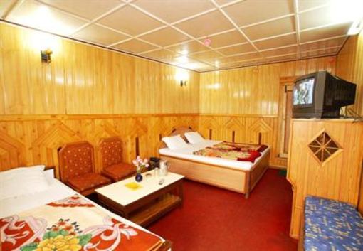фото отеля Hotel Vikrant Nainital