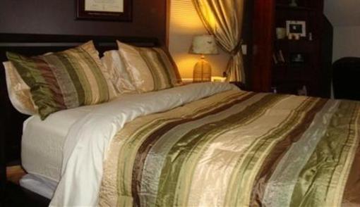 фото отеля Blue Ridge Manor Bed and Breakfast Cana