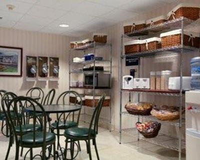 фото отеля Microtel Southern Pines