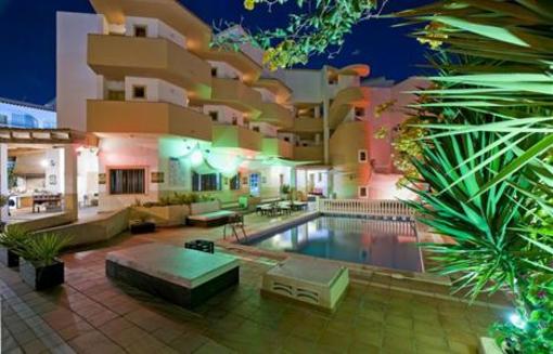 фото отеля Apartamentos Squash Ibiza