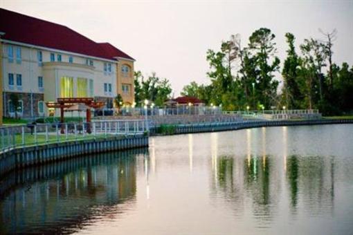фото отеля La Quinta Inn & Suites Bridge City