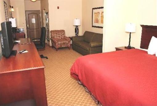 фото отеля Country Inn & Suites Emporia