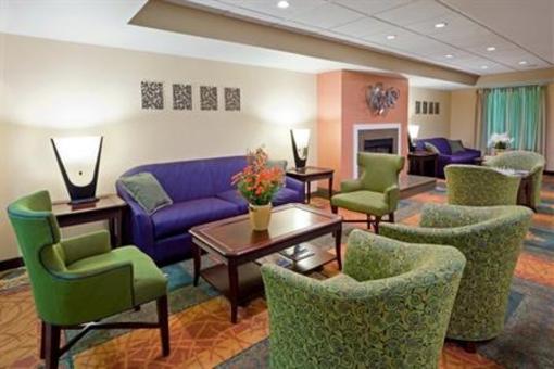 фото отеля Holiday Inn Express Carneys Point