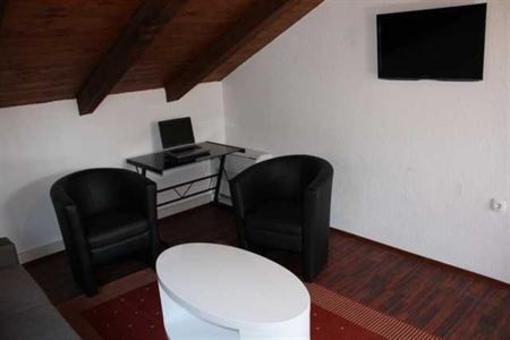 фото отеля Hostel Elena