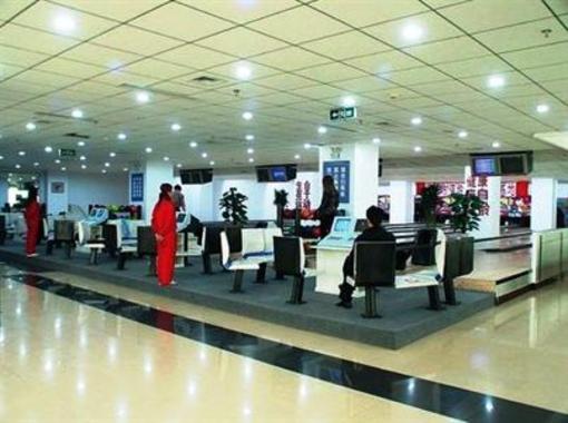 фото отеля Chengde Business Hotel