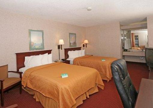 фото отеля Quality Inn, Mount Airy, NC