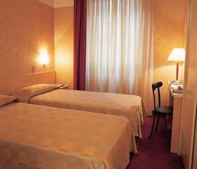 фото отеля Hotel Sant Ambroeus