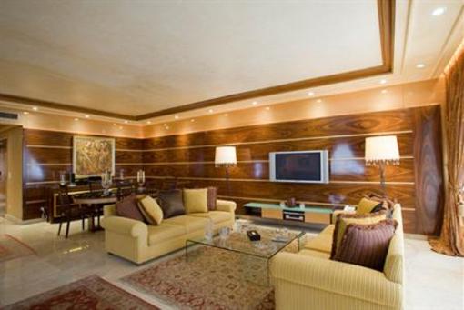 фото отеля Lahoya Suites Beirut