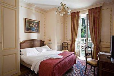 фото отеля Hostellerie Les Frenes Avignon