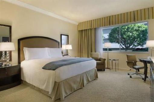 фото отеля The Beverly Hilton
