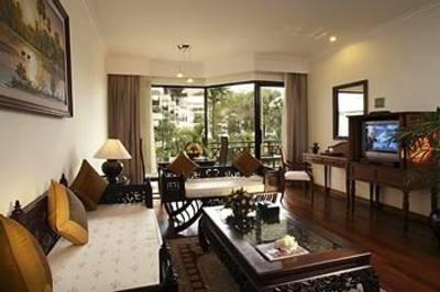 фото отеля Grand Soluxe Angkor Palace, Resort & Spa