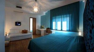 фото отеля Emily Suites