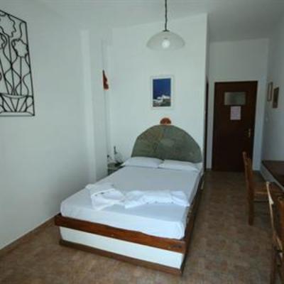 фото отеля Akrogiali Pension Platys Gialos (Sifnos)