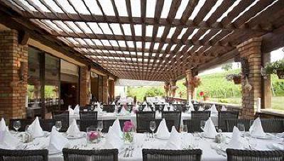 фото отеля Hotel Vinarija Zdjelarevic Slavonski Brod