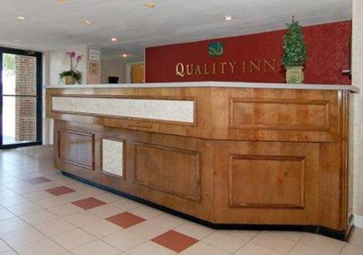 фото отеля Quality Inn at Fort Lee