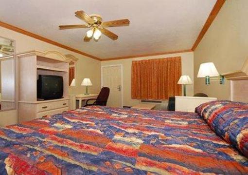 фото отеля Econo Lodge & Suites Corpus Christi