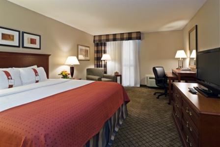 фото отеля Holiday Inn Hotel & Suites Cincinnati-Eastgate