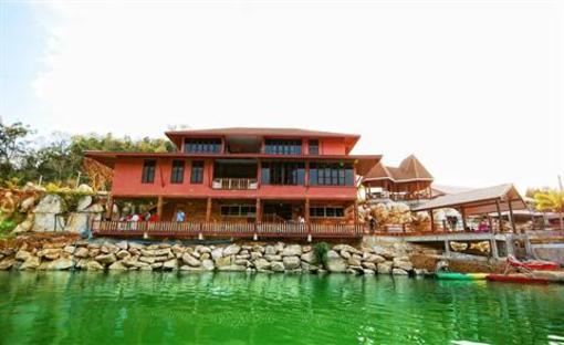 фото отеля Tana Lagoon