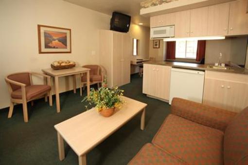 фото отеля River Canyon Lodge Inn and Suites