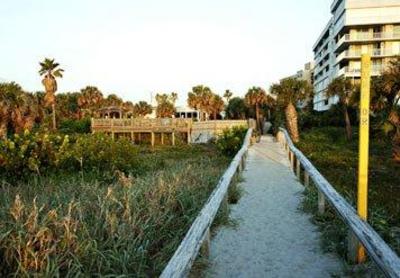 фото отеля Courtyard Cocoa Beach