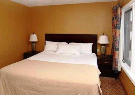 фото отеля Econo Lodge Inn & Suites Wetmore