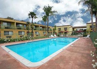 фото отеля Comfort Inn & Suites Long Beach
