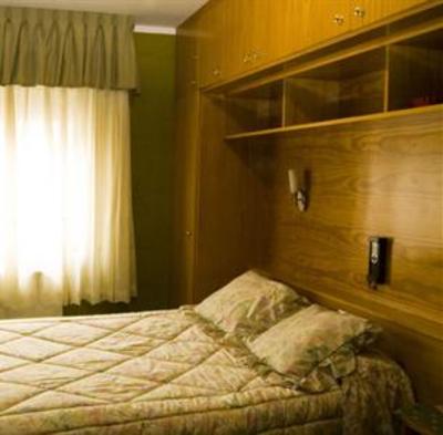 фото отеля Hostal Puente Azud