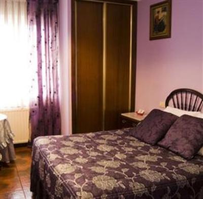 фото отеля Hostal Puente Azud