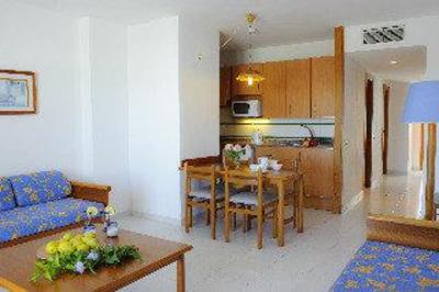 фото отеля Apartamentos Puerto Del Sol Santanyi