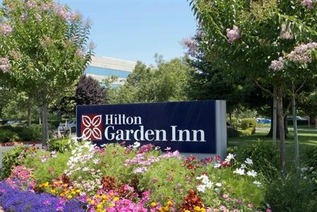 фото отеля Hilton Garden Inn Sacramento/South Natomas