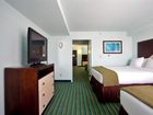фото отеля Holiday Inn Express Hotel & Suites Norfolk International Airport