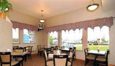 фото отеля BEST WESTERN Holiday Motel