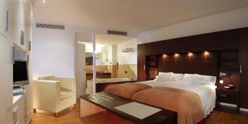 фото отеля Aimia Hotel