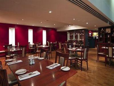 фото отеля James Cook Hotel Grand