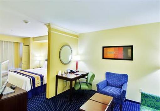 фото отеля SpringHill Suites Erie