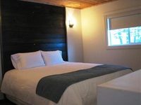 Pine Lodge Inn