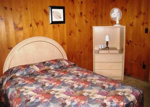 фото отеля Sasquatch Inn