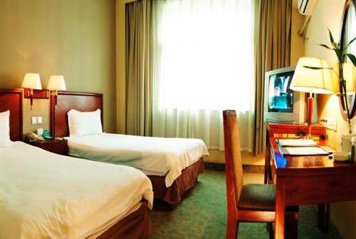 фото отеля GreenTree Inn Luoyang Peony Square Hotel