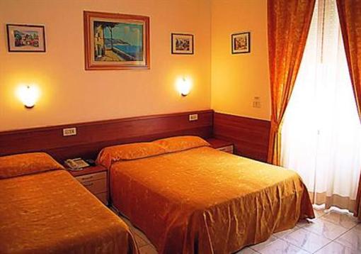 фото отеля Mignon Hotel Milan