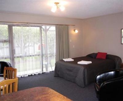 фото отеля Cobblestone Court Motel
