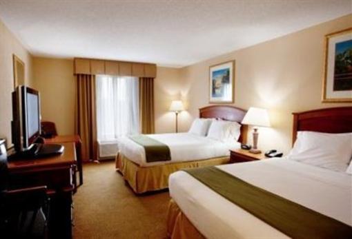 фото отеля Holiday Inn Express Hotel & Suites Florence Civic Center @ I-95