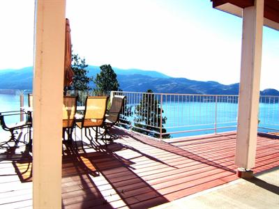 фото отеля One Fine View Peachland