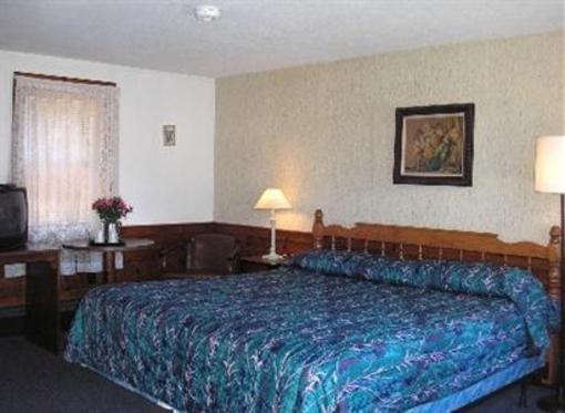 фото отеля Bass River Motel