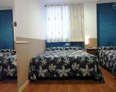 фото отеля Hostal Gaudi