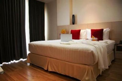 фото отеля Park Village Serviced Suites