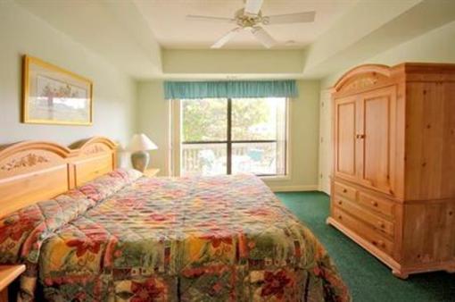 фото отеля Spinnaker Townhomes Hilton Head Island