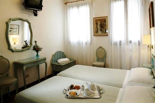 фото отеля Hotel Serenissima