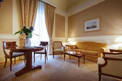 фото отеля Grand Hotel et Des Palmes